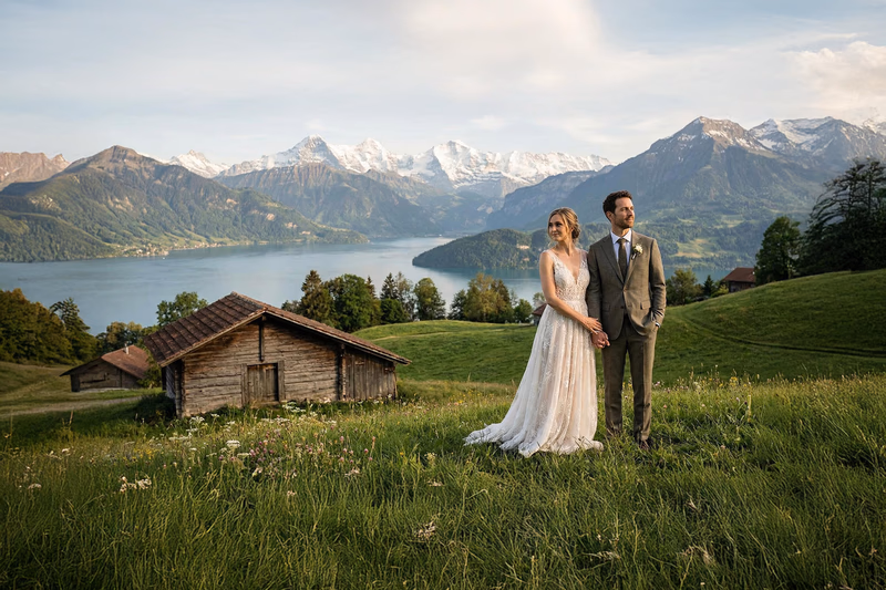 csm_swiss_wedding_couple_on_alpine_pasture_07720b95e1.jpg