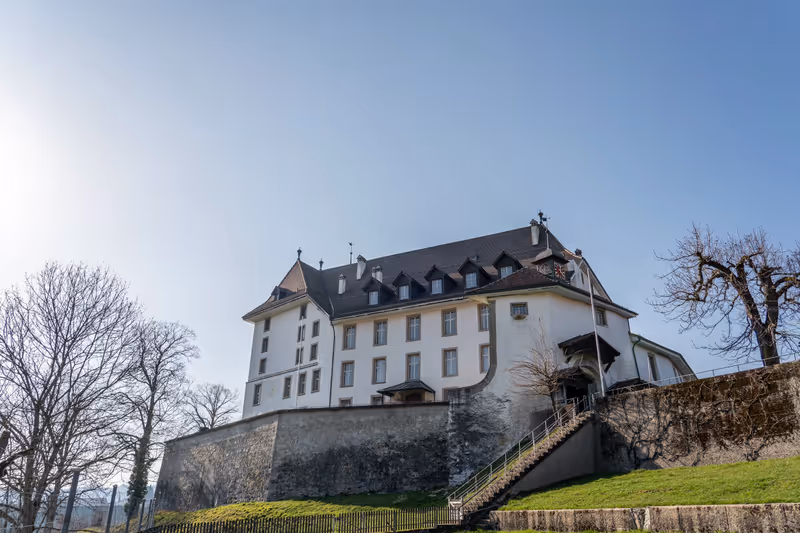Historisches Schloss Sumiswald mit dem B&B SchlafSchloss