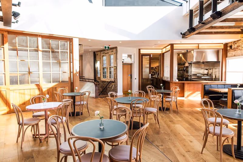 Lorraine's Bistro