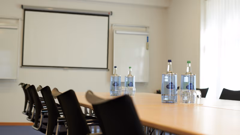 Heller Seminarraum im Hotel Berchtold