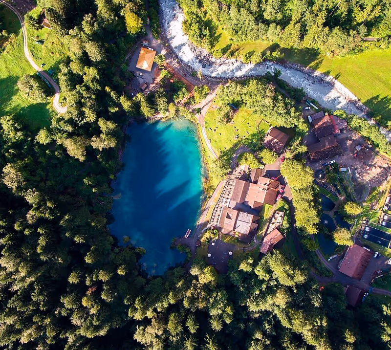 Hotel & Restaurant Blausee