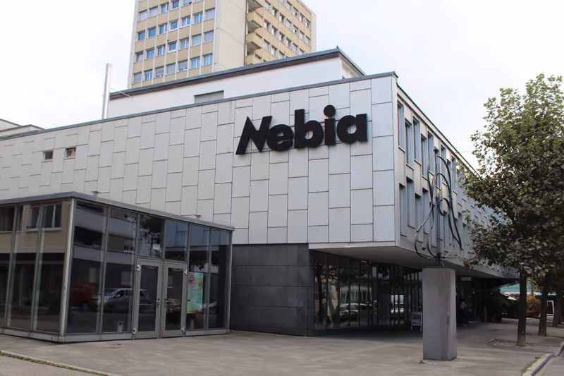 Aussenansicht des grossen Theaters Nebia