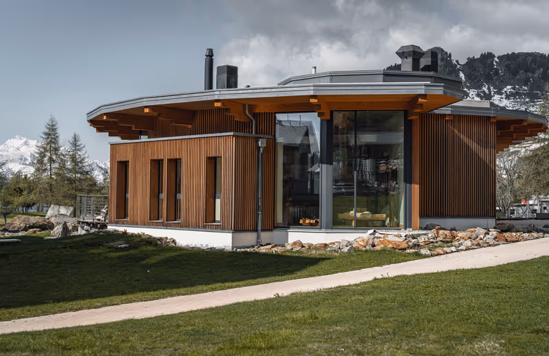 Aussenansicht des Royal Riederalp