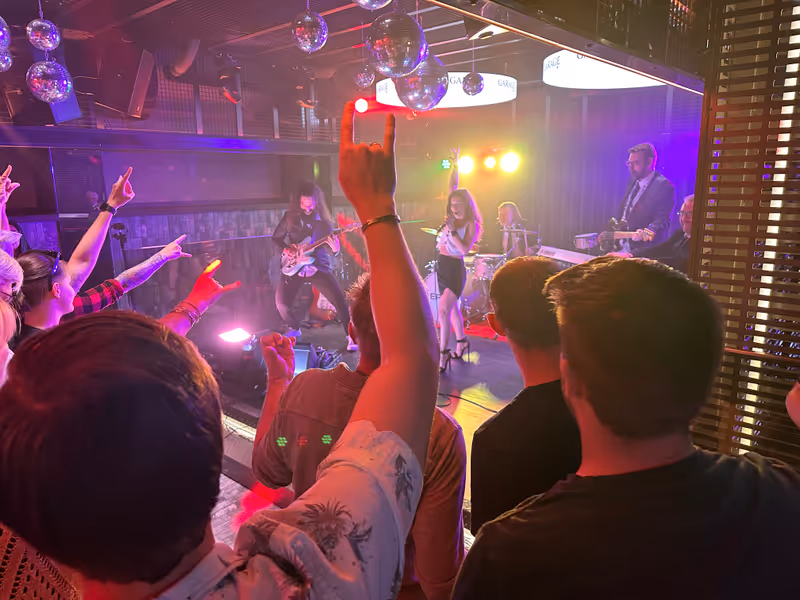 Replay – Liveband für Hochzeiten, Firmenevents & Partys in der Sc