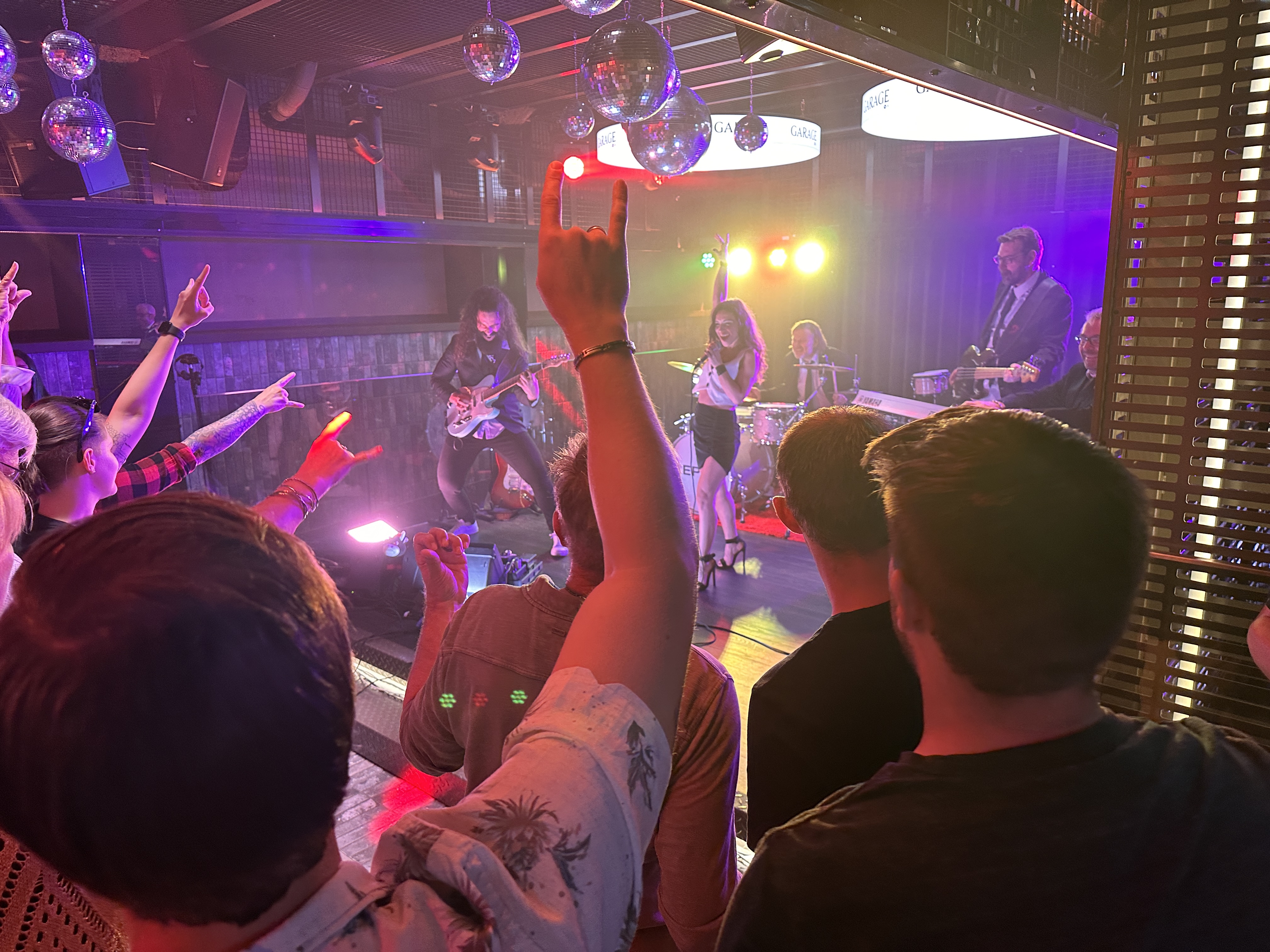 Replay – Liveband für Hochzeiten, Firmenevents & Partys in der Sc