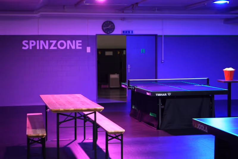 Ping Pong Lounge O. Hinnen